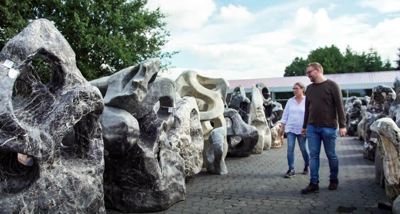 Dekosteine und Steinskulpturen - Steine online kaufen bei Schotterberg